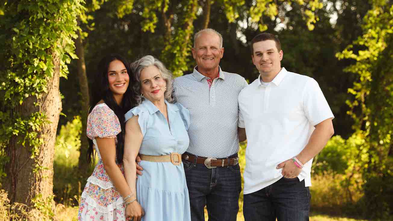 Support Lesha’s Battle Against Breast Cancer – GoFundMe Fundraiser gofundme Donation Help